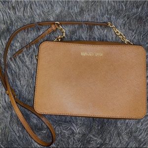 Micheal Kors crossbody authentic